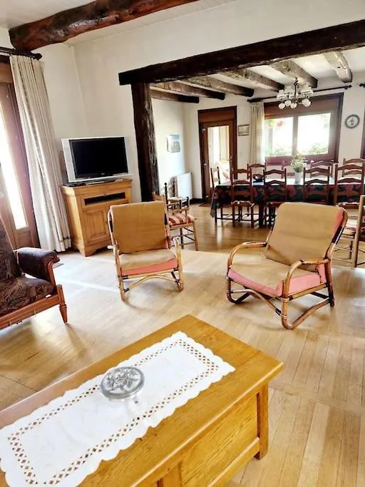 Gite La Scierie, Maison Familiale, Лайоль 0*,  Франция